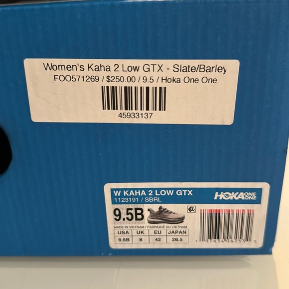 Hoka One One Kaha - Size L 9.5B - Picture 7 of 8